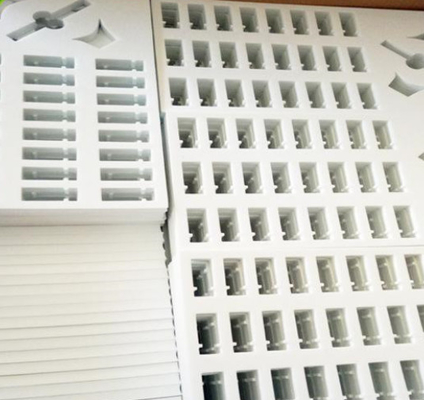 Phòng chống tia cực tím PVDF Foaming Sheet Kháng ăn mòn hóa học cho hệ thống cách nhiệt ống