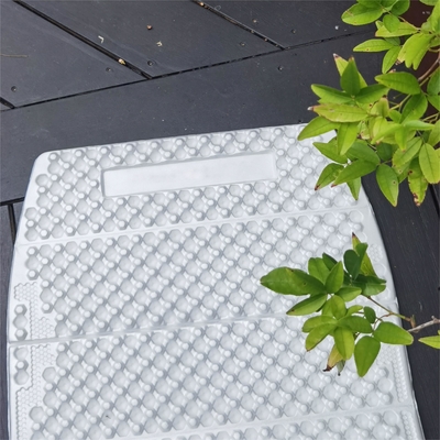 99g Trọng lượng Ultralight Foaming Sleeping Pad Pearl trắng Tiết kiệm không gian PE Foam Mat