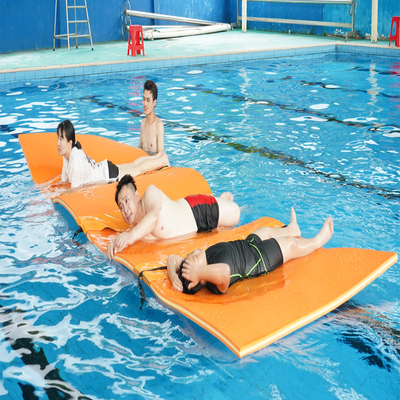 12 * 6 Spliced Floating Water Pad OEM ODM XPE Foam Lake Floats Cho Thiết bị thể thao nước