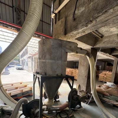 Máy pha trộn Máy nén nhựa một vít IXPE liên kết chéo b Máy hạt PE